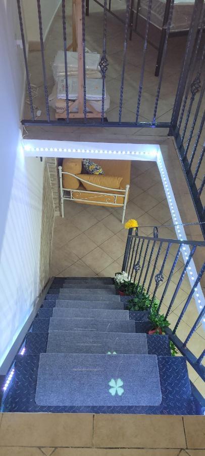 On Ciro Central House Neapel Exterior foto